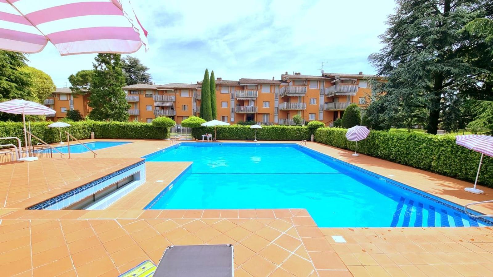 Appartamento Peschiera Peschiera del Garda Bagian luar foto