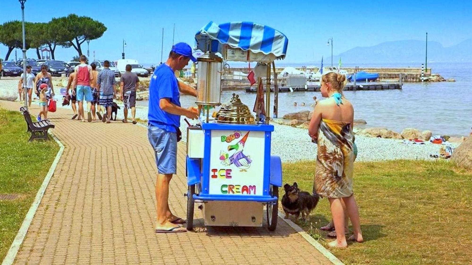 Appartamento Peschiera Peschiera del Garda Bagian luar foto